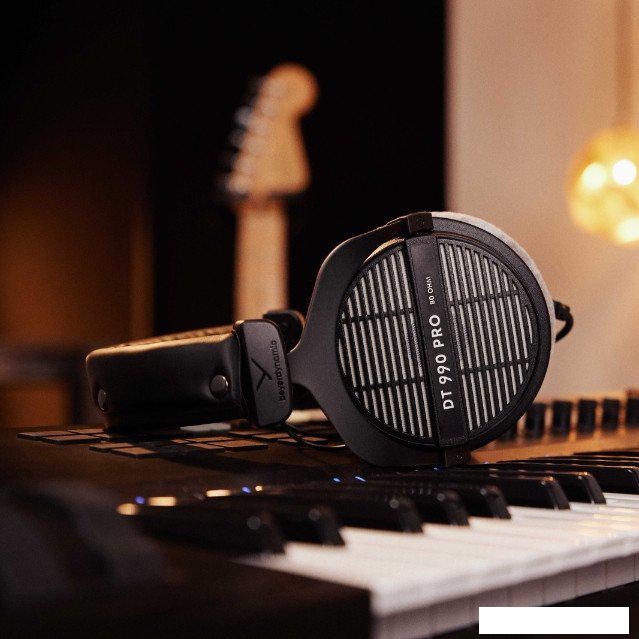 Наушники Beyerdynamic DT 990 Pro 80 Ohm