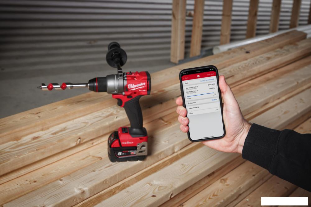 Ударная дрель-шуруповерт Milwaukee M18 ONEPD3-0X 4933492798 (без АКБ, кейс)