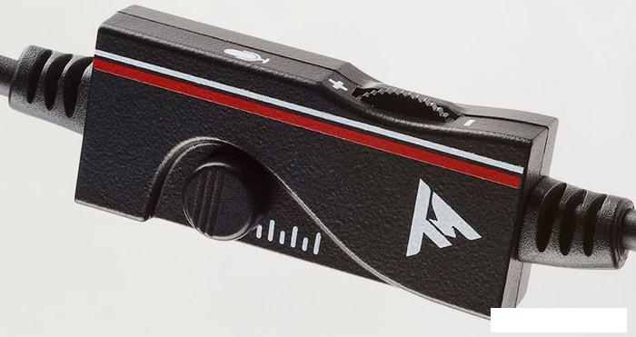 Наушники Thrustmaster T.Racing Scuderia Ferrari Edition