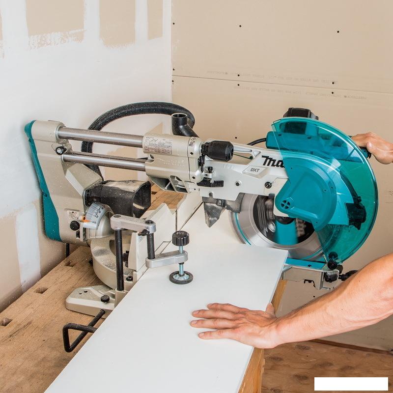 Торцовочная пила Makita LS1219L
