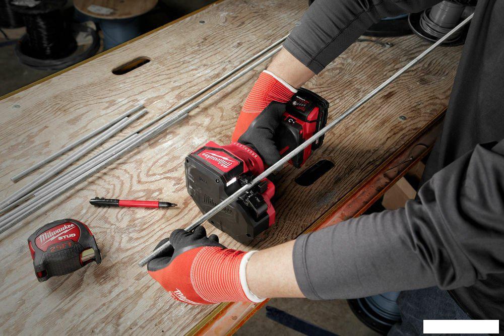 Инструмент для нарезания/восстановления резьбы Milwaukee M18 M18BLTRC-522X 4933471151 (с 2-мя АКБ 2 Ач + 5 Ач, кейс)