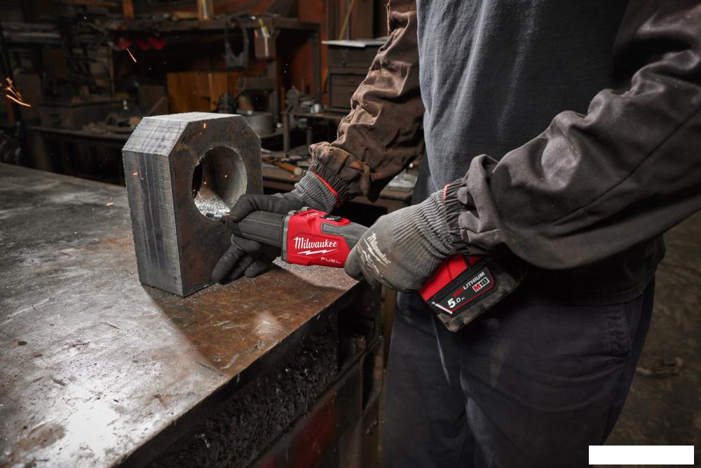 Прямошлифовальная машина Milwaukee M18 FDGRB-0 Fuel 4933480952 (без АКБ)