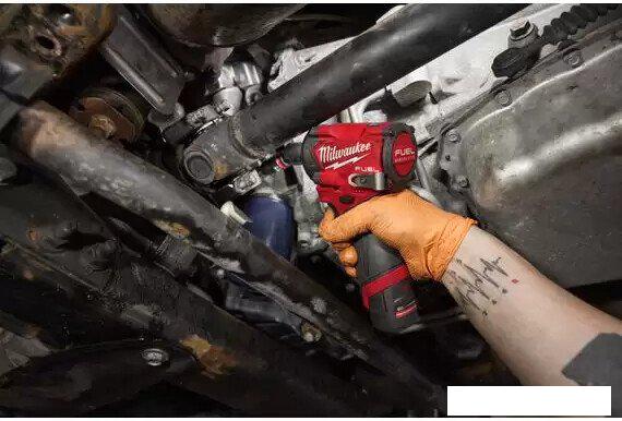 Гайковерт Milwaukee M12 FCIWF38G3-0 Fuel 4933493451 (без АКБ)