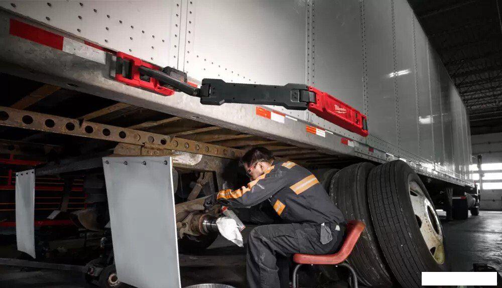 Фонарь Milwaukee M18 ABL-0 4933498147 (без ЗУ)