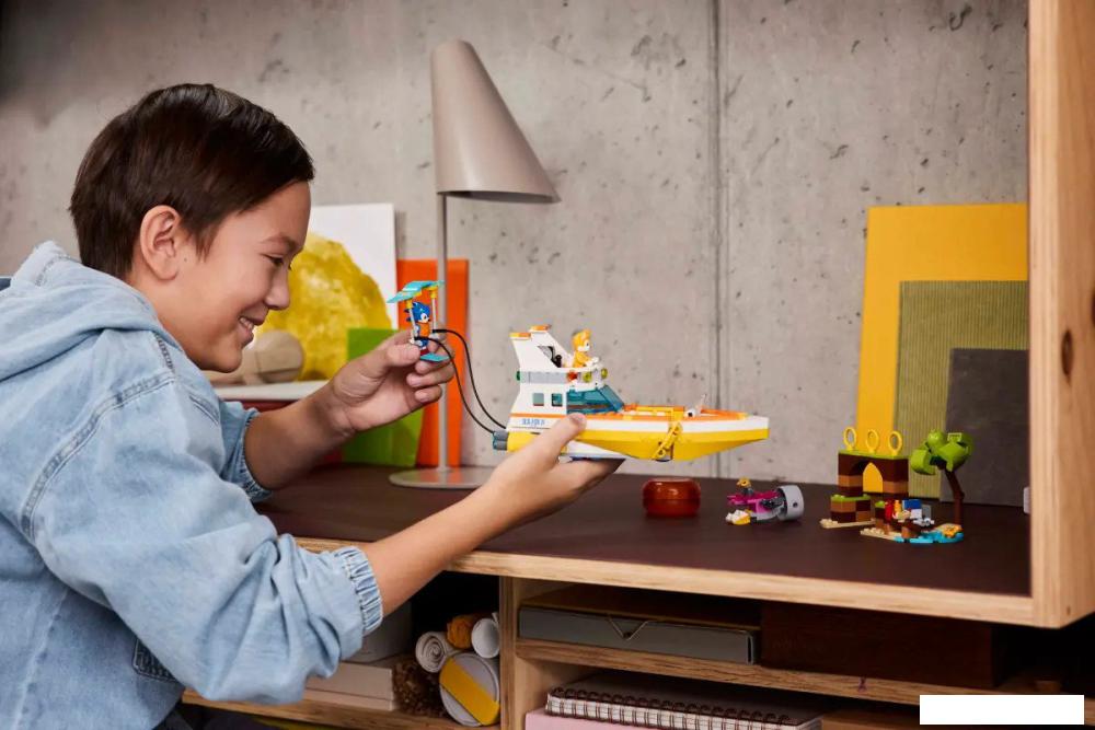 Конструктор LEGO Super Sonic Приключения на лодке Тейлза 76997