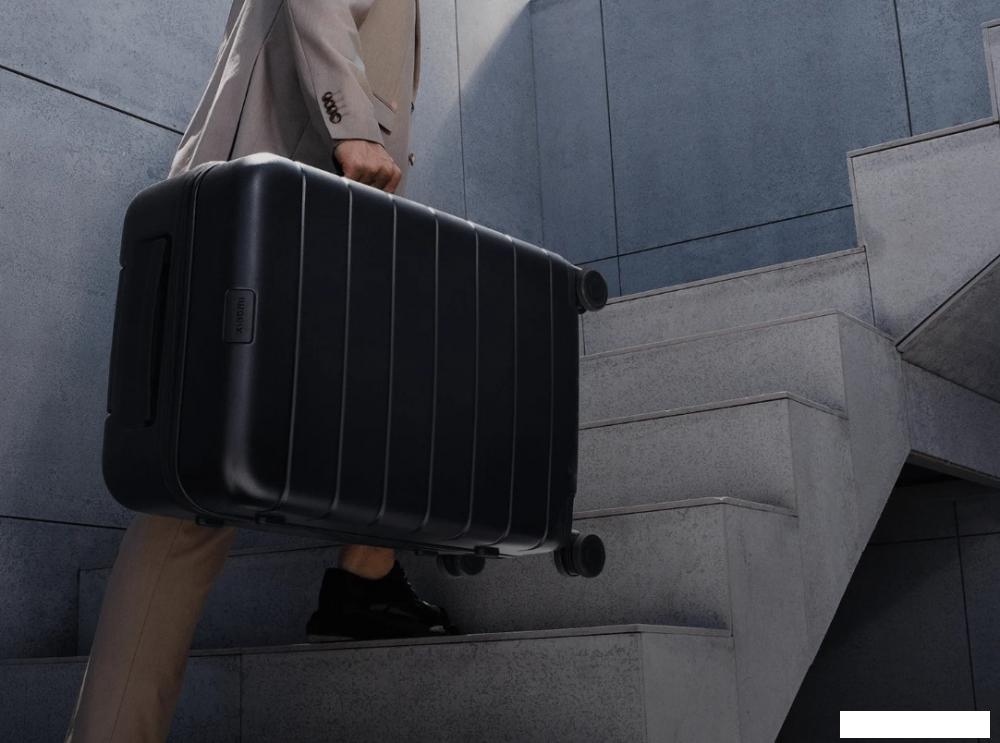 Чемодан Xiaomi Luggage Classic Pro 20" BHR8602GL (черный)