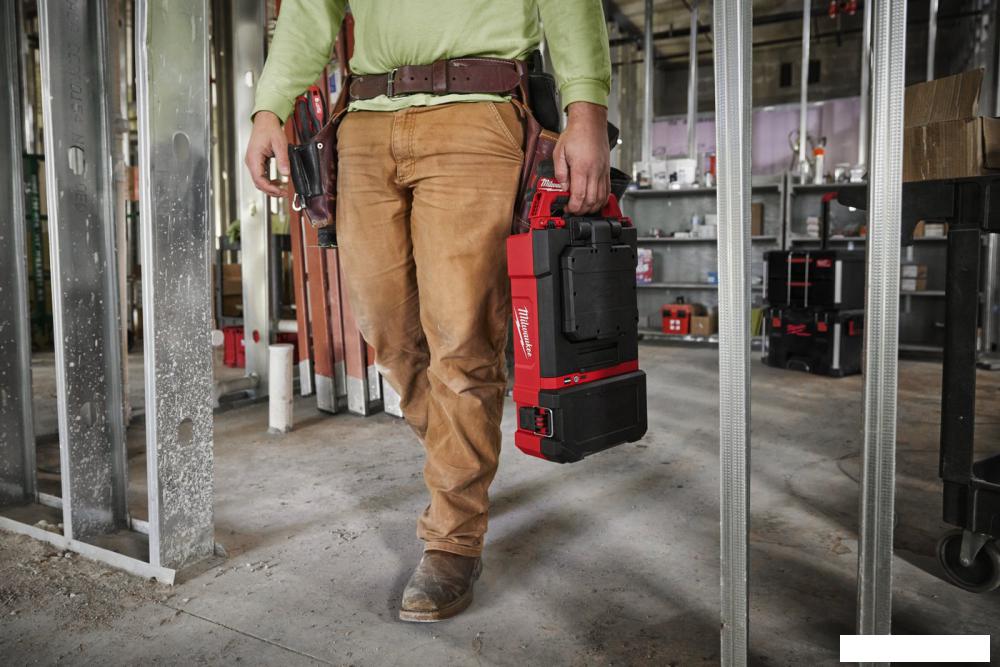 Фонарь Milwaukee M12 POAL-0 PACKOUT 4933480473
