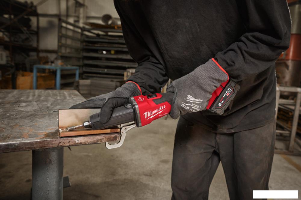 Прямошлифовальная машина Milwaukee M18 FDGRB-0 Fuel 4933480952 (без АКБ)