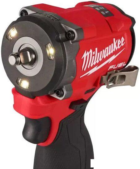 Гайковерт Milwaukee M12 FCIWF38G3-502X Fuel 4933493452 (с 2-мя АКБ, кейс)