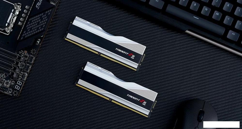 Оперативная память G.Skill Trident Z5 RGB 2x16ГБ DDR5 6800 МГц F5-6800J3445G16GX2-TZ5RS