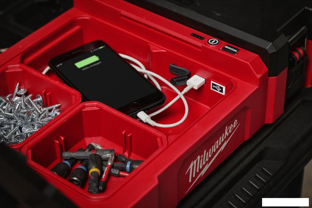 Фонарь Milwaukee M12 POAL-0 PACKOUT 4933480473