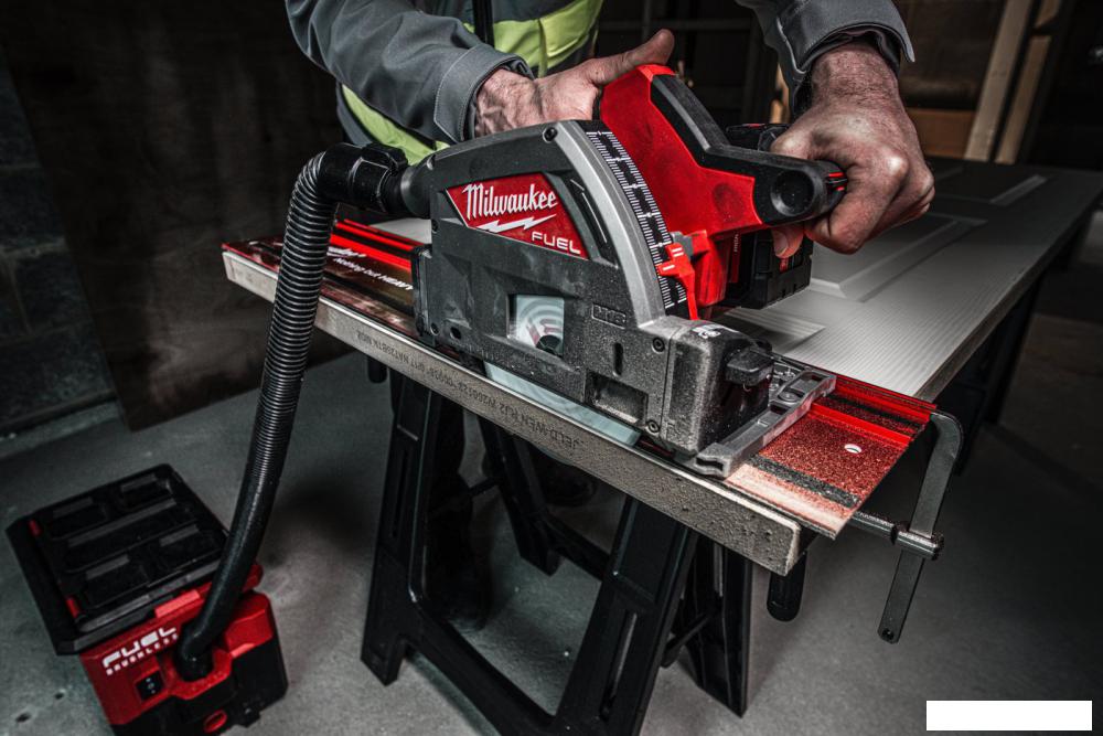 Дисковая погружная  Milwaukee M18 FPS55-552P Fuel 4933478778 (с 2-мя АКБ, кейс)