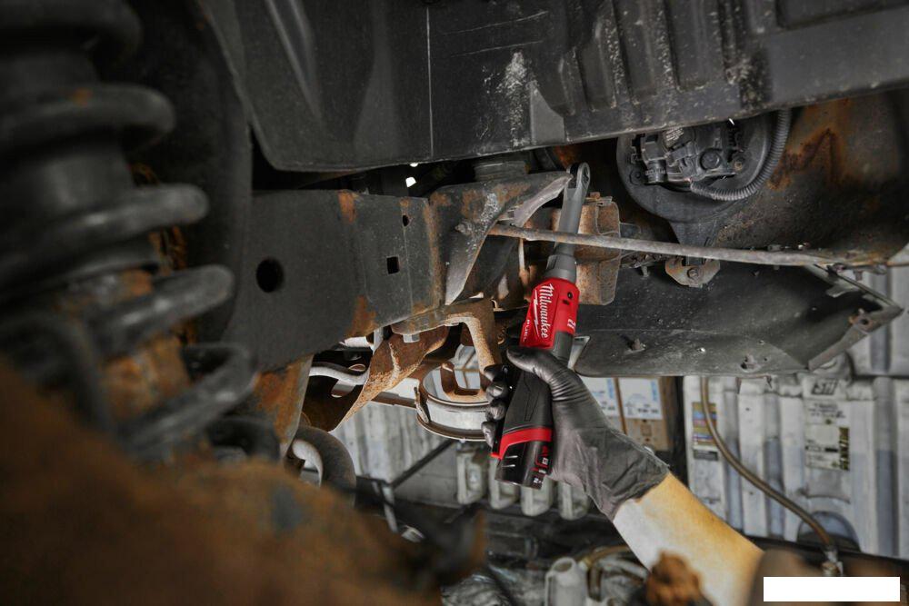 Трещотка Milwaukee M12 FUEL M12FHIR14LR-0 4933480790 (без АКБ)