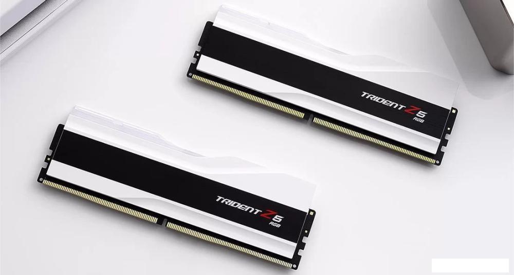 Оперативная память G.Skill Trident Z5 RGB 2x16ГБ DDR5 7200МГц F5-7200J3445G16GX2-TZ5RW