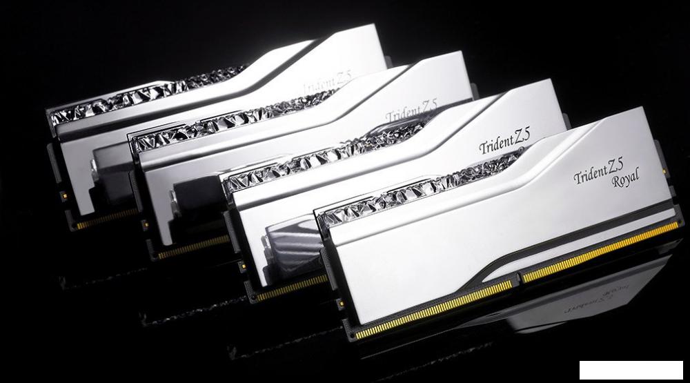 Оперативная память G.Skill Trident Z5 Royal 2x16ГБ DDR5 6400 МГц F5-6400J3239G16GX2-TR5S