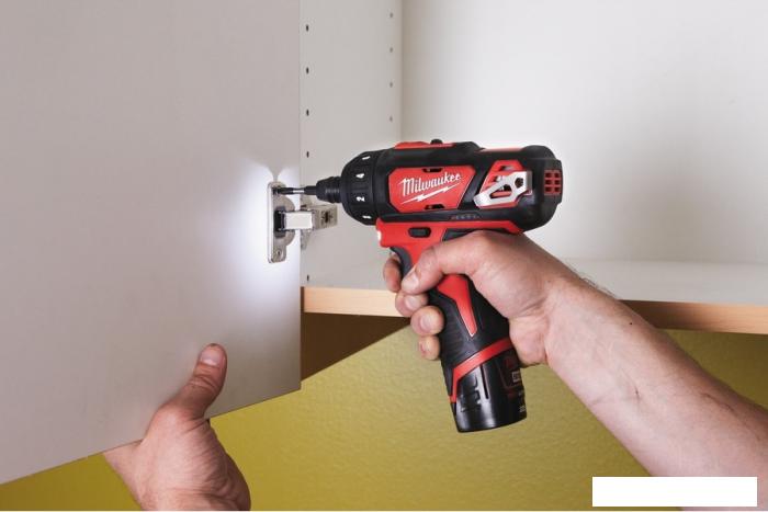 Винтоверт Milwaukee M12 M12BD-0 4933441910 (без АКБ)