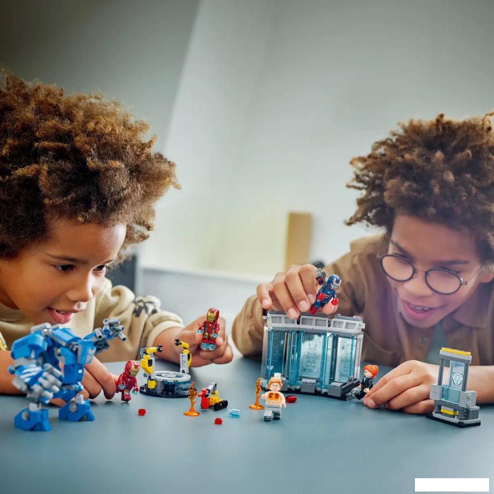 Конструктор LEGO Marvel Лаборатория Железного Человека: Зал Доспехов 76315