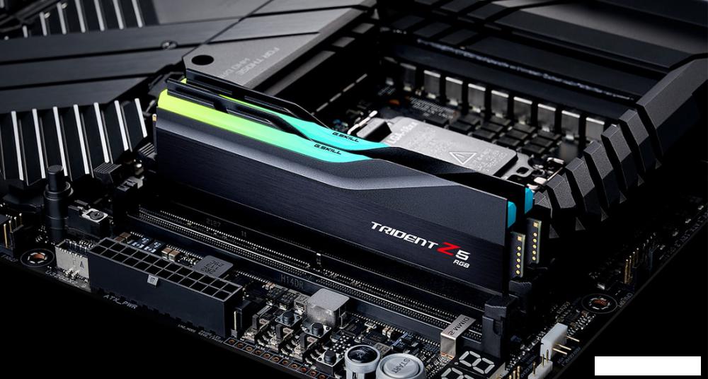 Оперативная память G.Skill Trident Z5 RGB 2x32ГБ DDR5 6400МГц F5-6400J3239G32GX2-TZ5RS