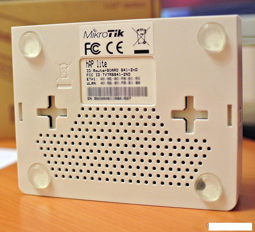 Wi-Fi роутер Mikrotik hAP lite (RB941-2nD)