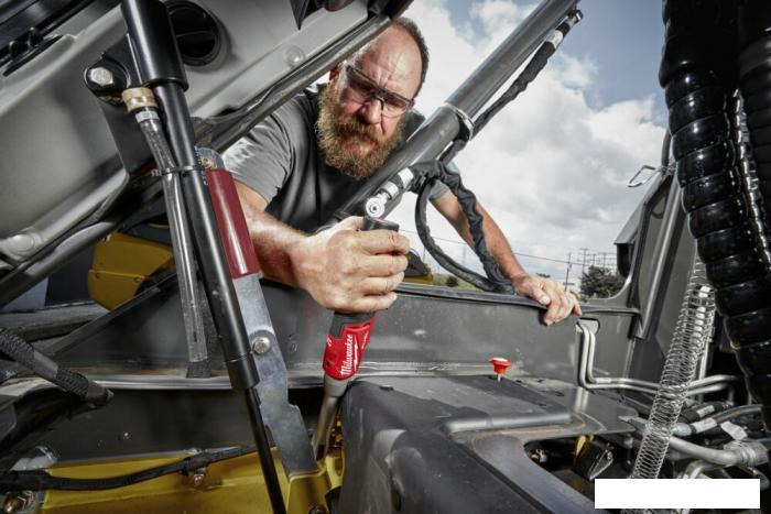 Трещотка Milwaukee M12 FUEL M12FHIR14LR-0 4933480790 (без АКБ)