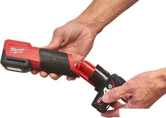 Фонарь Milwaukee M12 CML-401 (с 1-им АКБ)