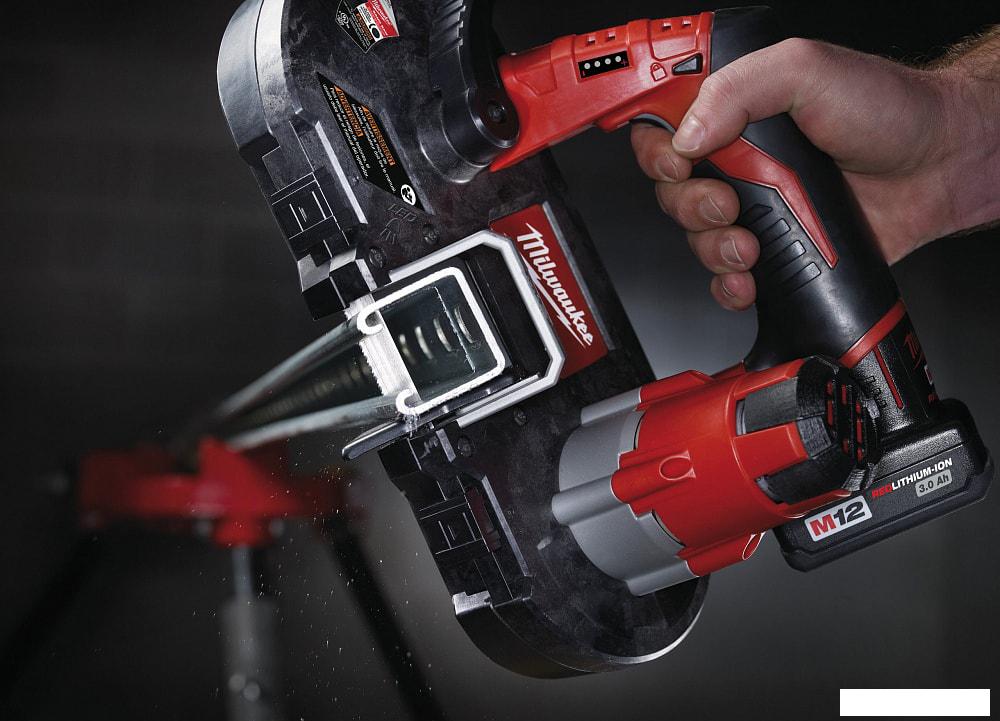 Ленточная пила Milwaukee M12 BS-0 4933431310 (без АКБ)