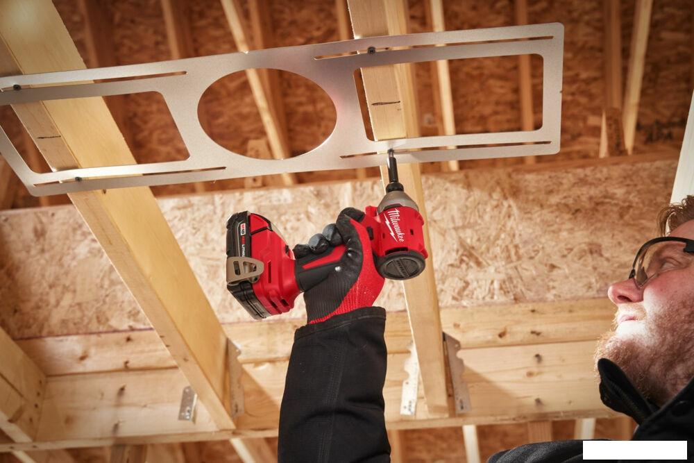 Винтоверт Milwaukee M18 M18BLIDR-502X 4933492843 (с 2-мя АКБ, кейс)