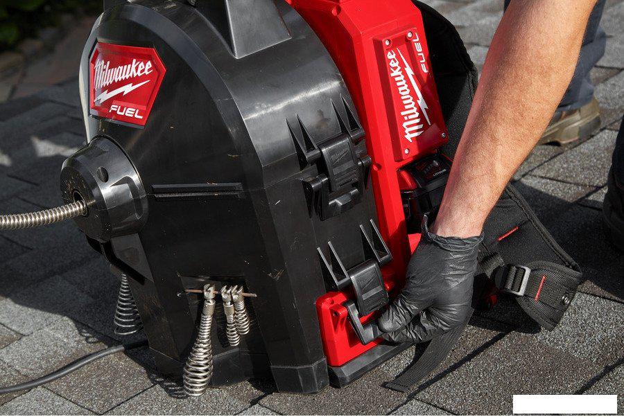 Прочистная машинка Milwaukee M18 FUEL M18FFSDC10-0 4933459707 (без АКБ)