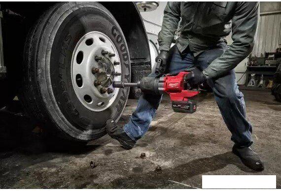 Гайковерт Milwaukee M18 ONEFHIWF1D-121C 4933499251 (с 1-им АКБ, кейс)
