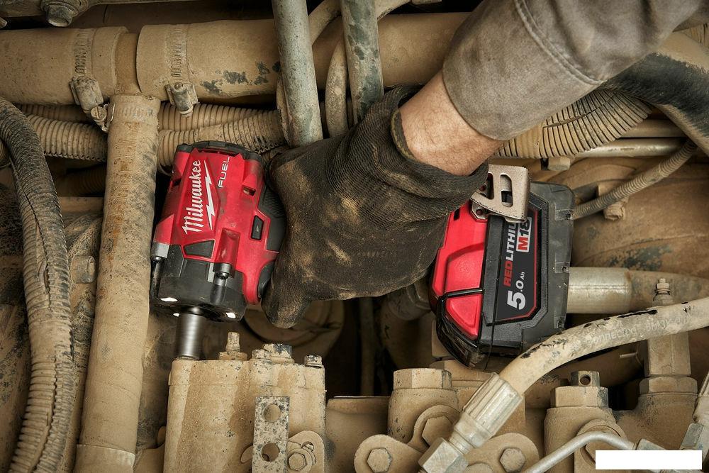Гайковерт Milwaukee M18 FUEL M18FIW2F12-0 4933498058 (без АКБ)