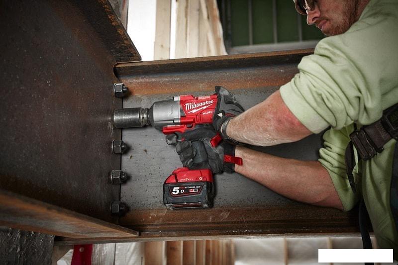 Гайковерт Milwaukee M18 Fuel OneFHIWF12-0X One-Key (без АКБ, кейс)