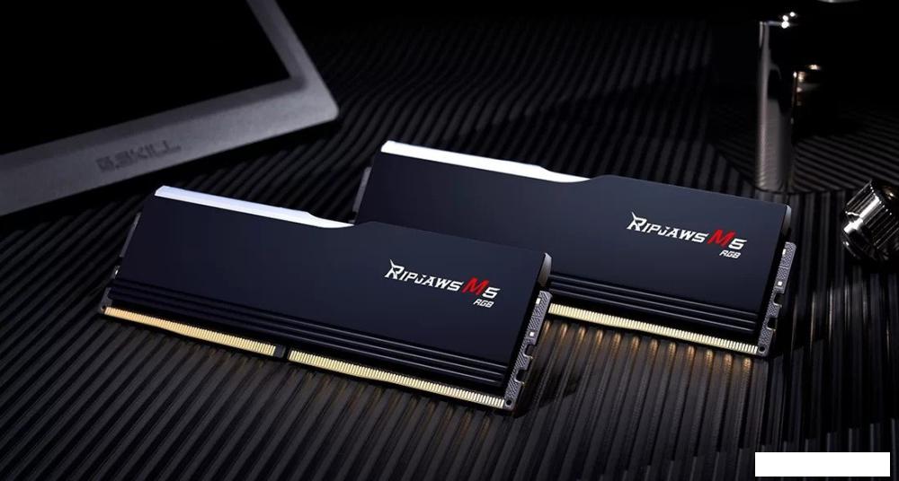 Оперативная память G.Skill Ripjaws M5 RGB 2x32ГБ DDR5 6000 МГц F5-6000J2836G32GX2-RM5RK
