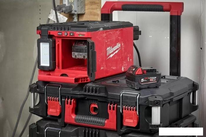 Фонарь Milwaukee M18 POALC-0 4933478120 (без АКБ)