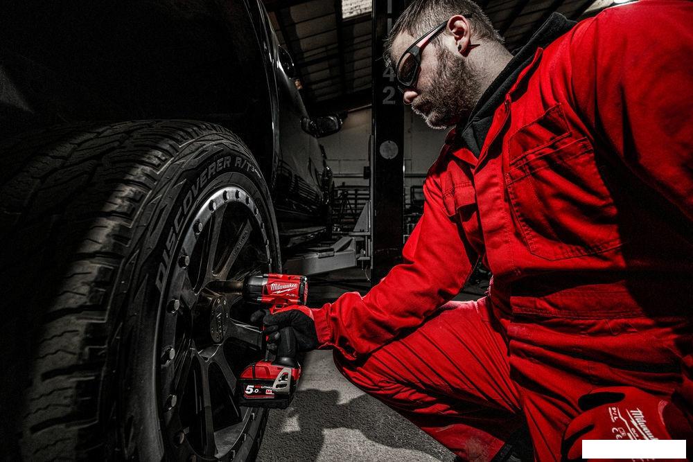 Гайковерт Milwaukee M18 FUEL M18FMTIW2F12-0 4933498057 (без АКБ)