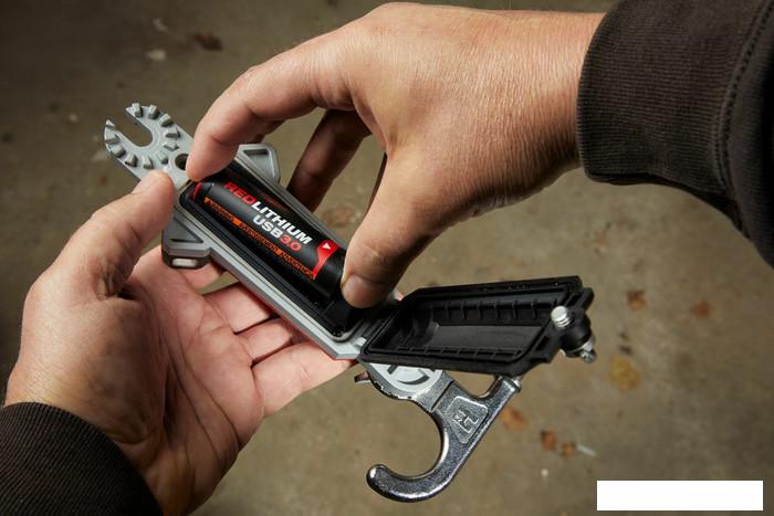 Аккумулятор Milwaukee L4 USB L4B3 4933478311 (4В/3 Ач)