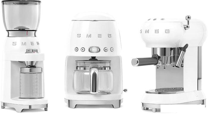 Капельная кофеварка Smeg DCF02WHEU