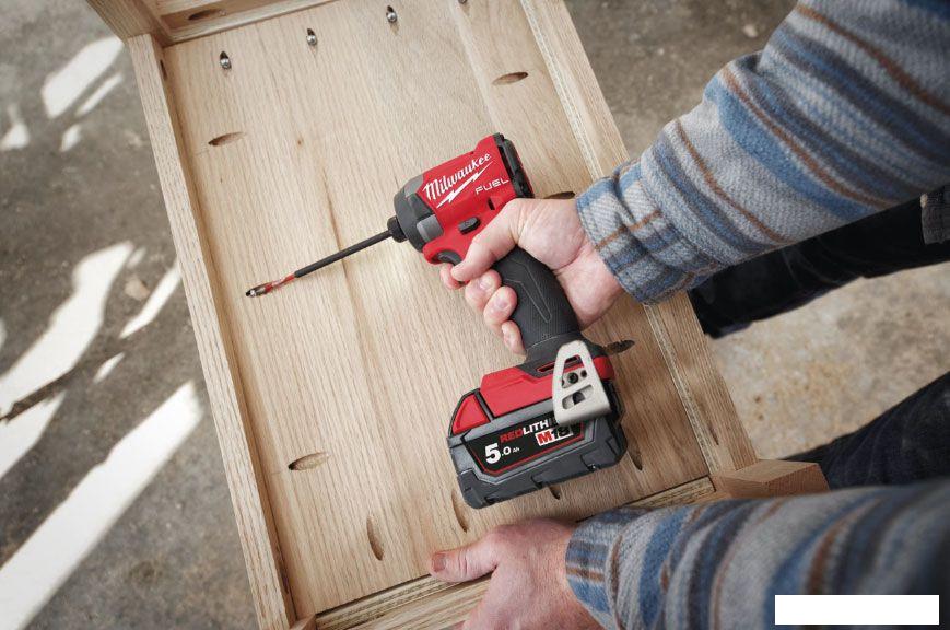 Винтоверт Milwaukee M18 FUEL M18FID3-0X 4933479864 (без АКБ, кейс)