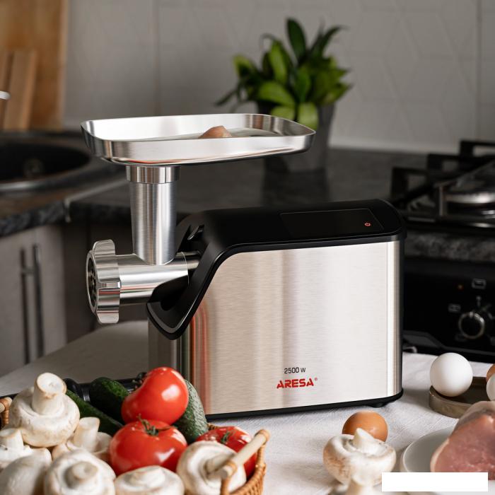 Мясорубка Aresa AR-2107