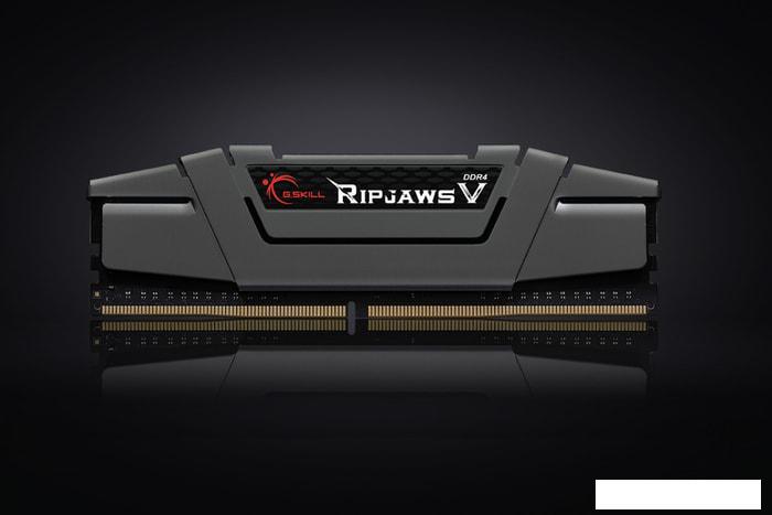 Оперативная память G.Skill Ripjaws V 2x16GB DDR4 PC4-32000 F4-4000C18D-32GVK