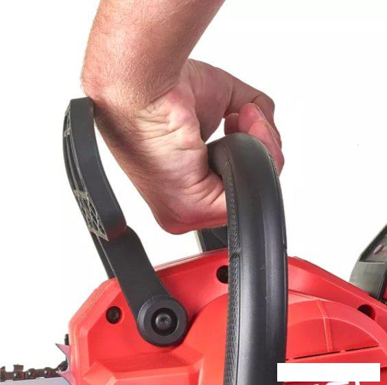 Аккумуляторная пила Milwaukee M18 FCHSC-0 (без АКБ)