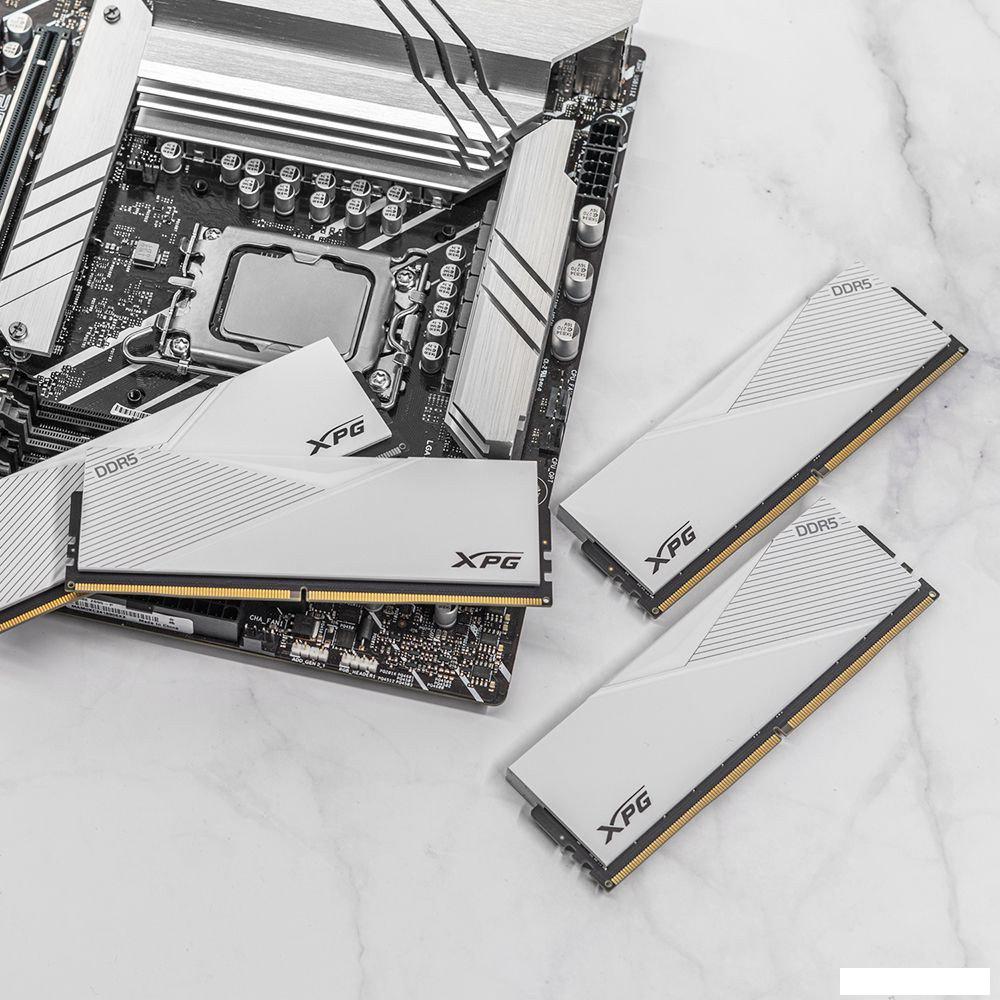 Оперативная память ADATA XPG Lancer 2x32ГБ DDR5 6400 МГц AX5U6400C3232G-DCLAWH