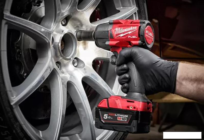 Гайковерт Milwaukee M18 FMTIW2F12-0X 4933478449 (без АКБ, кейс)