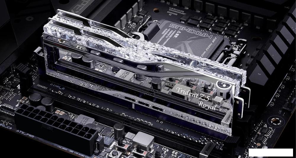 Оперативная память G.Skill Trident Z5 Royal 2x16ГБ DDR5 6400 МГц F5-6400J3039G16GX2-TR5S