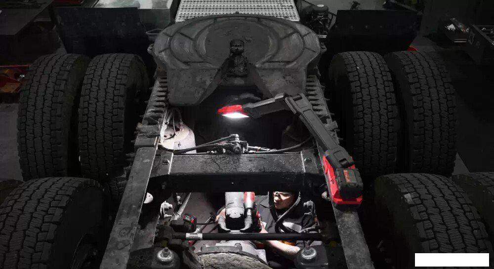Фонарь Milwaukee M18 ABL-0 4933498147 (без ЗУ)