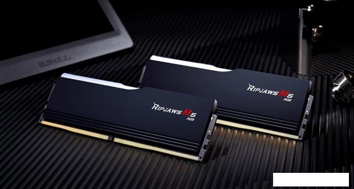 Оперативная память G.Skill Ripjaws M5 RGB 2x16ГБ DDR5 6000 МГц F5-6000J3040F16GX2-RM5RK
