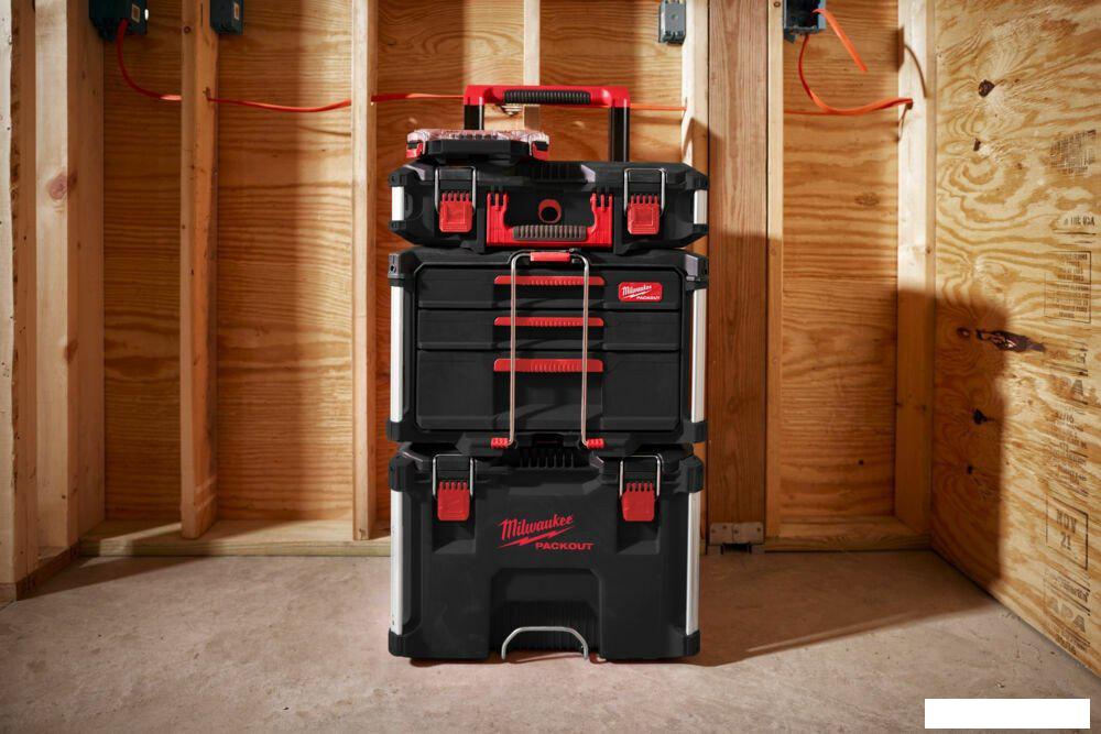 Ящик для инструментов Milwaukee PackOut 4932493190