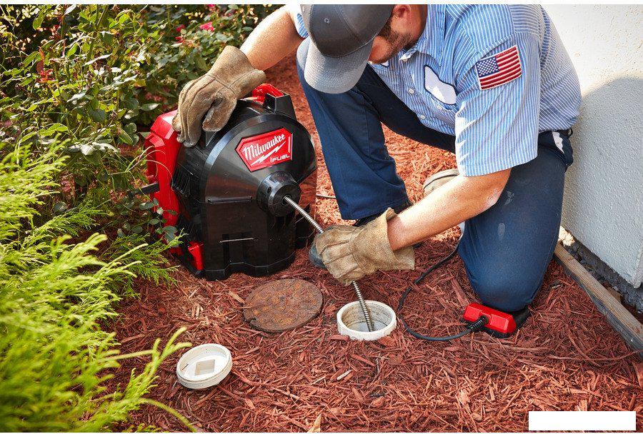 Прочистная машинка Milwaukee M18 FUEL M18FFSDC10-0 4933459707 (без АКБ)