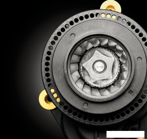Кофемашина Krups Quattro Force EA82F010