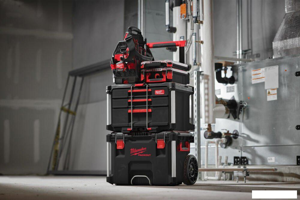 Ящик для инструментов Milwaukee PackOut 4932493190