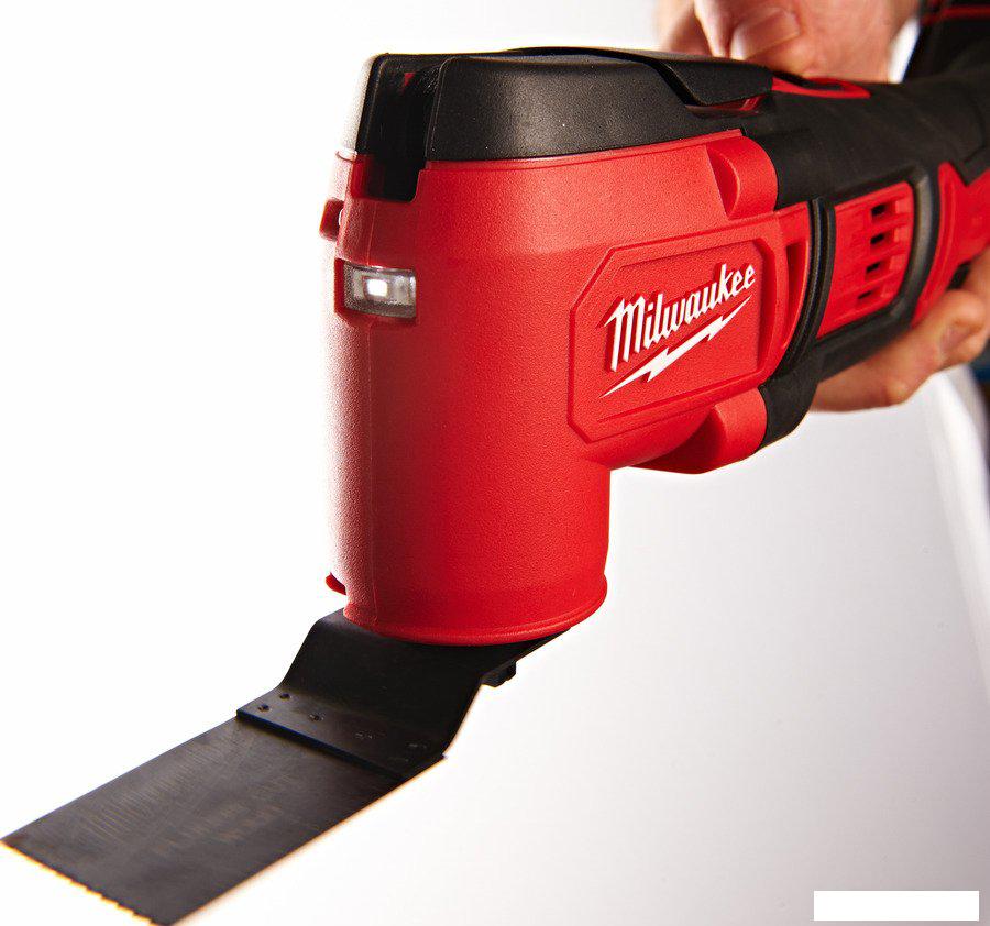 Реноватор Milwaukee M18 BMT-0 4933446203 (без АКБ)